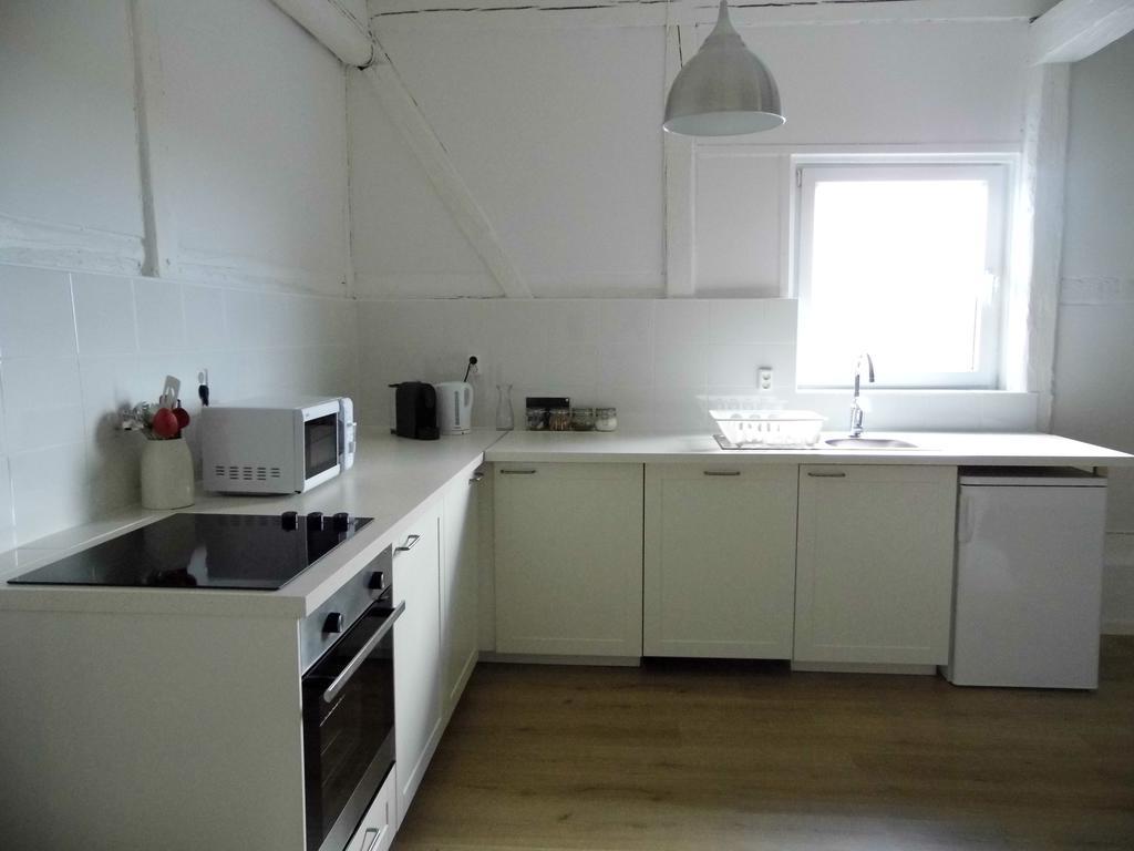 Red Bird Farm Bed and Breakfast Ystad Esterno foto
