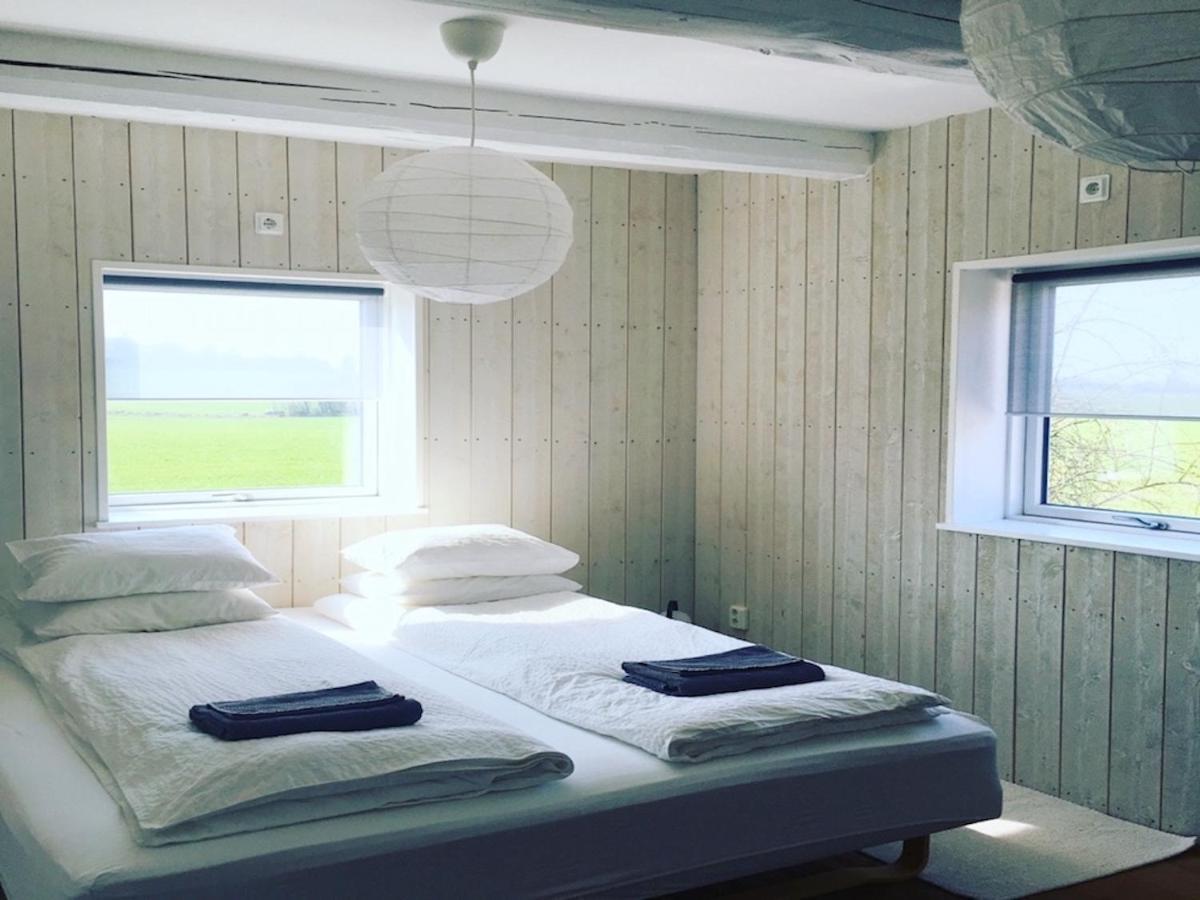 Red Bird Farm Bed and Breakfast Ystad Esterno foto
